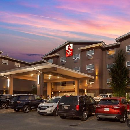 Best Western Plus Fort Saskatchewan Inn & Suites Bagian luar foto