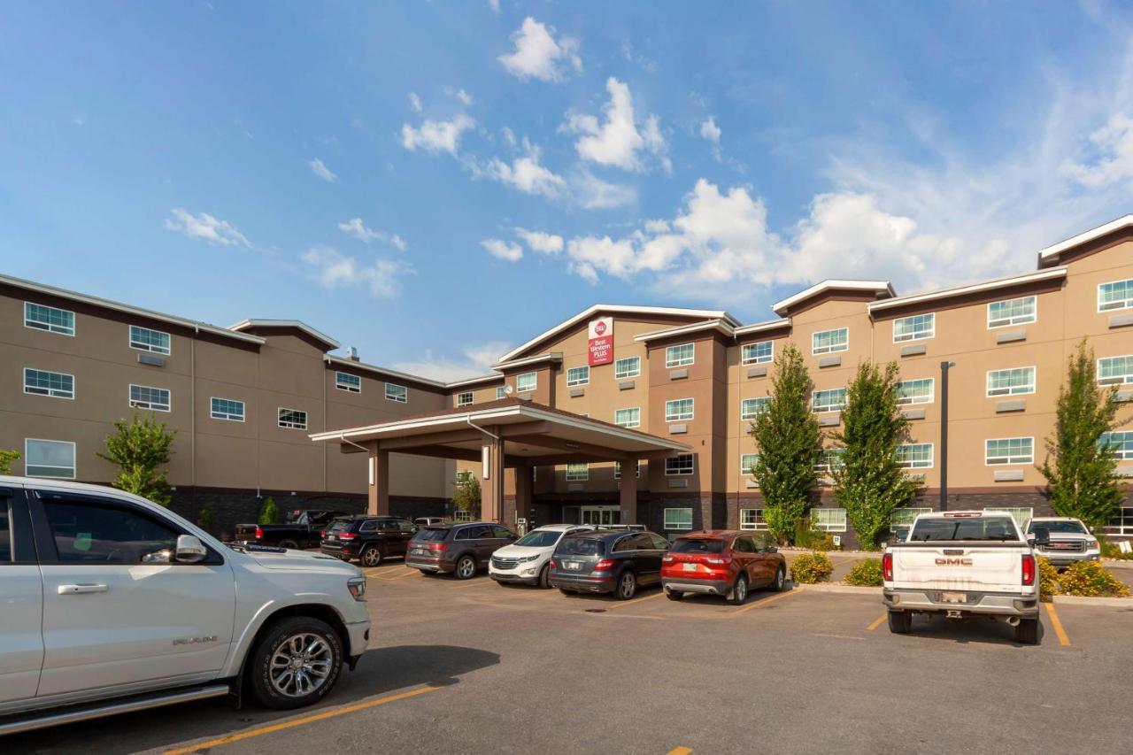 Best Western Plus Fort Saskatchewan Inn & Suites Bagian luar foto