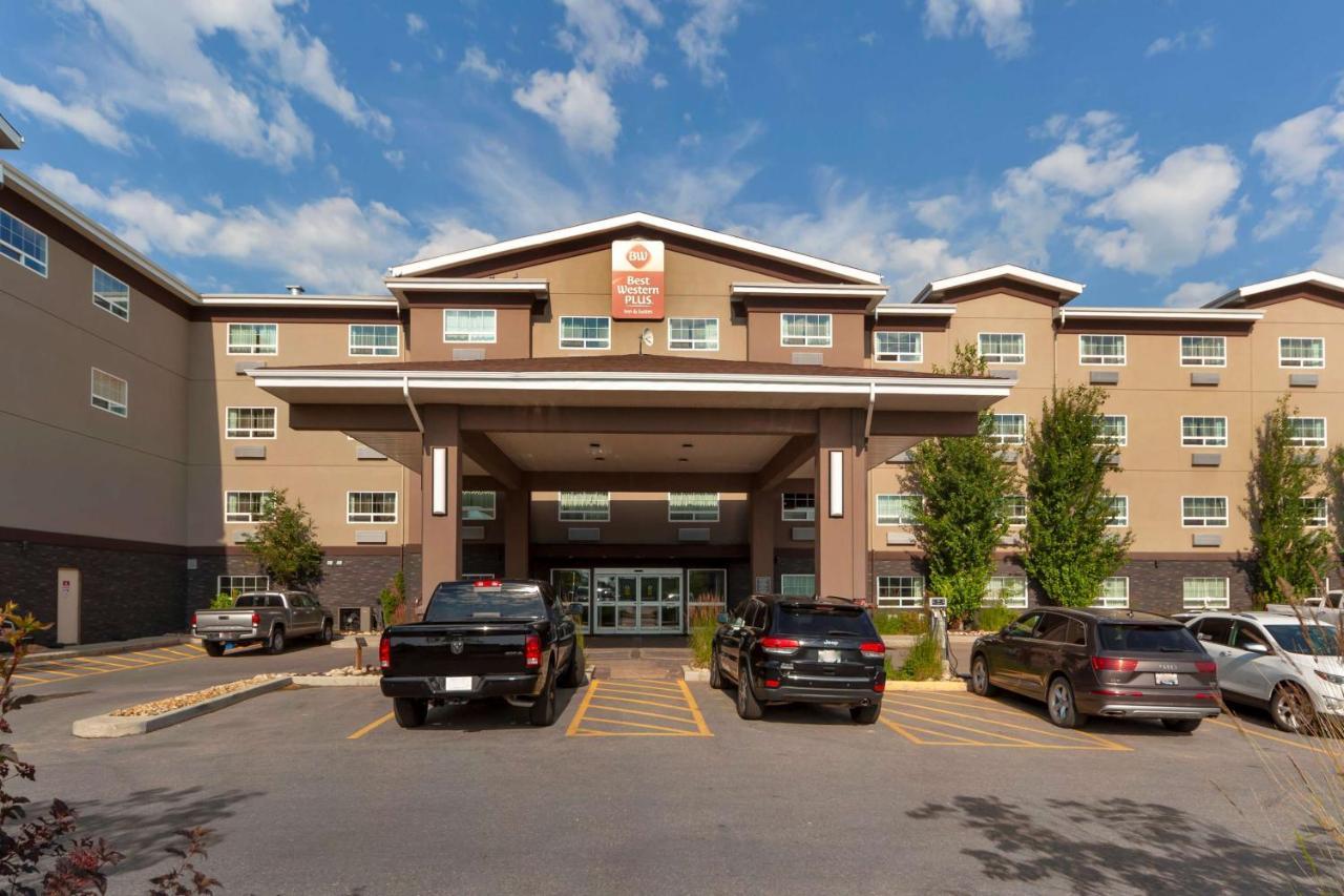 Best Western Plus Fort Saskatchewan Inn & Suites Bagian luar foto